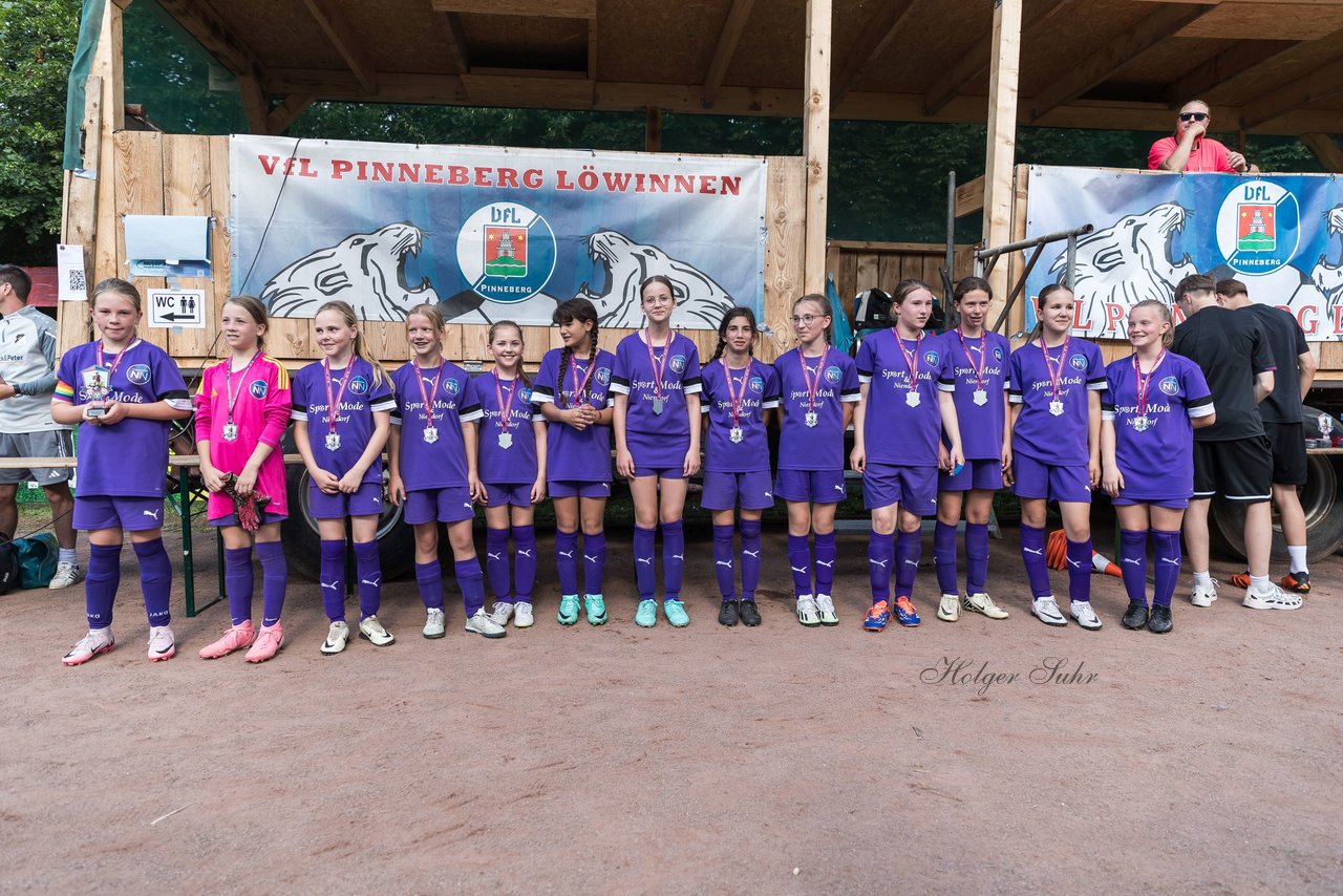 Bild 127 - Loewinnen Cup